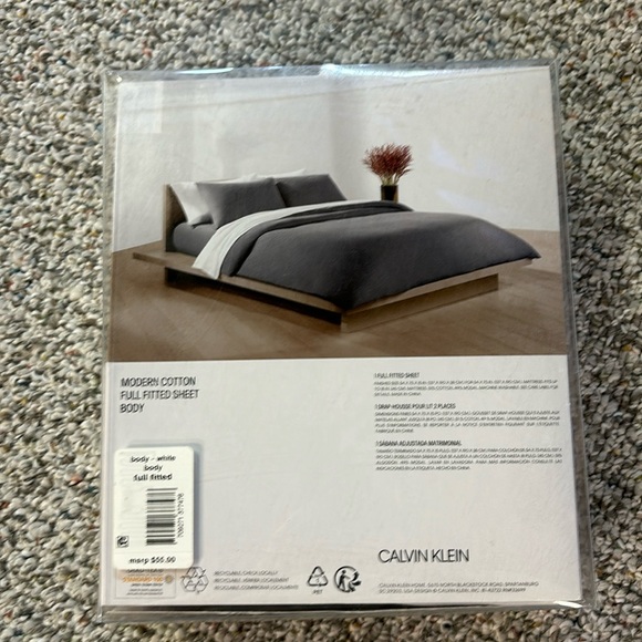 Calvin klein modern cotton full fitted sheet - Brand New! - Picture 2 of 2